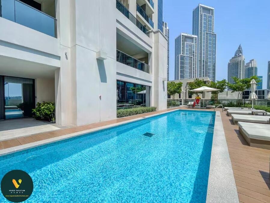 Apartment Vogue 30th Floor Skyline View With Balcony Near To Burj Khailfa And Mall, Act One By Emaar, Downtown Dubai, Sheikh Mohammed Bin Rashid Boulevard