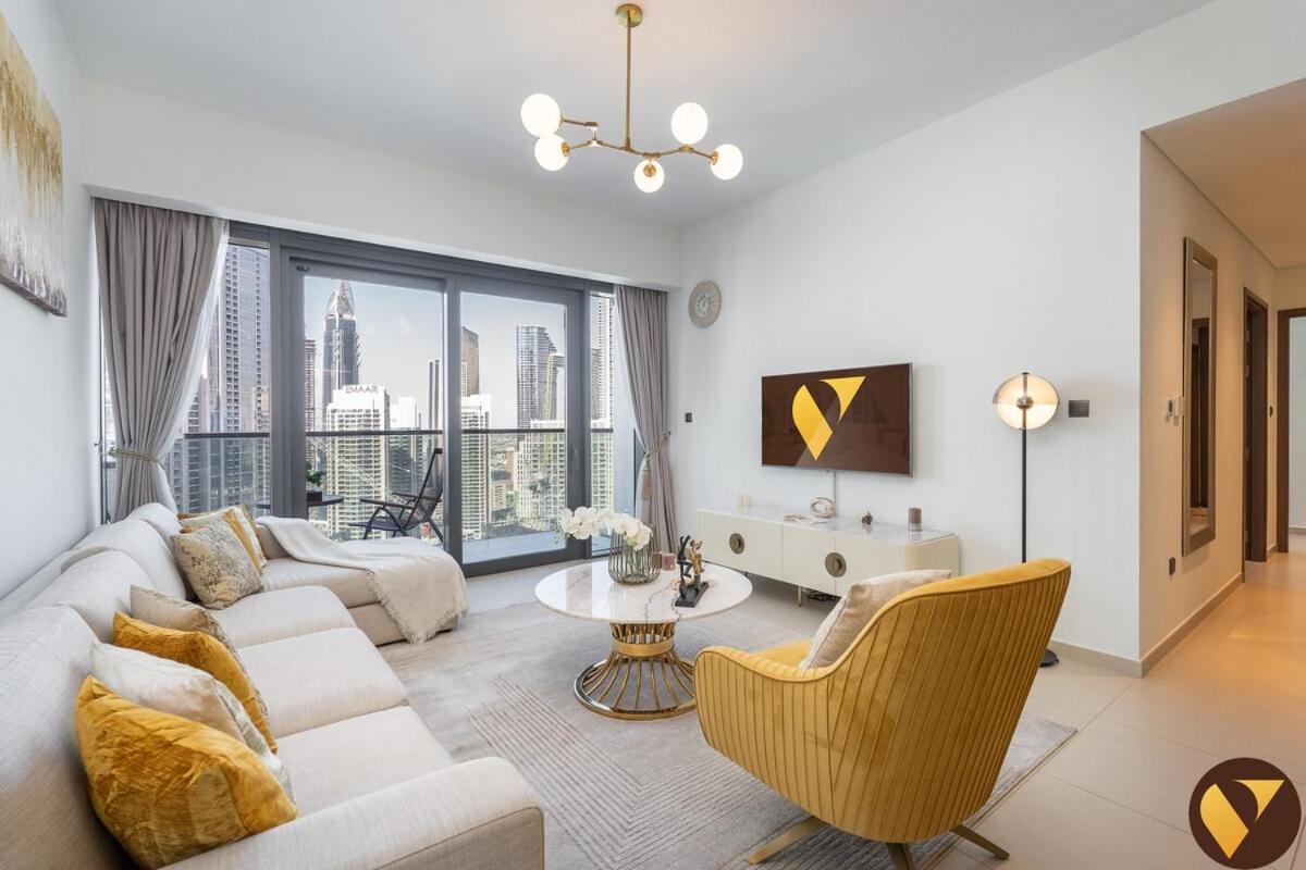 Vogue 30th Floor Skyline View With Balcony Near To Burj Khailfa And Mall, Act One By Emaar, Downtown Dubai, Sheikh Mohammed Bin Rashid Boulevard * Dubai