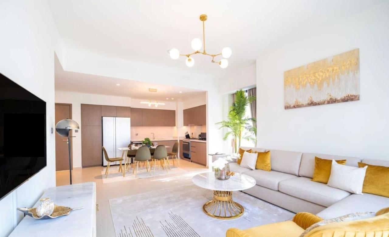 Apartment Vogue 30th Floor Skyline View With Balcony Near To Burj Khailfa And Mall, Act One By Emaar, Downtown Dubai, Sheikh Mohammed Bin Rashid Boulevard