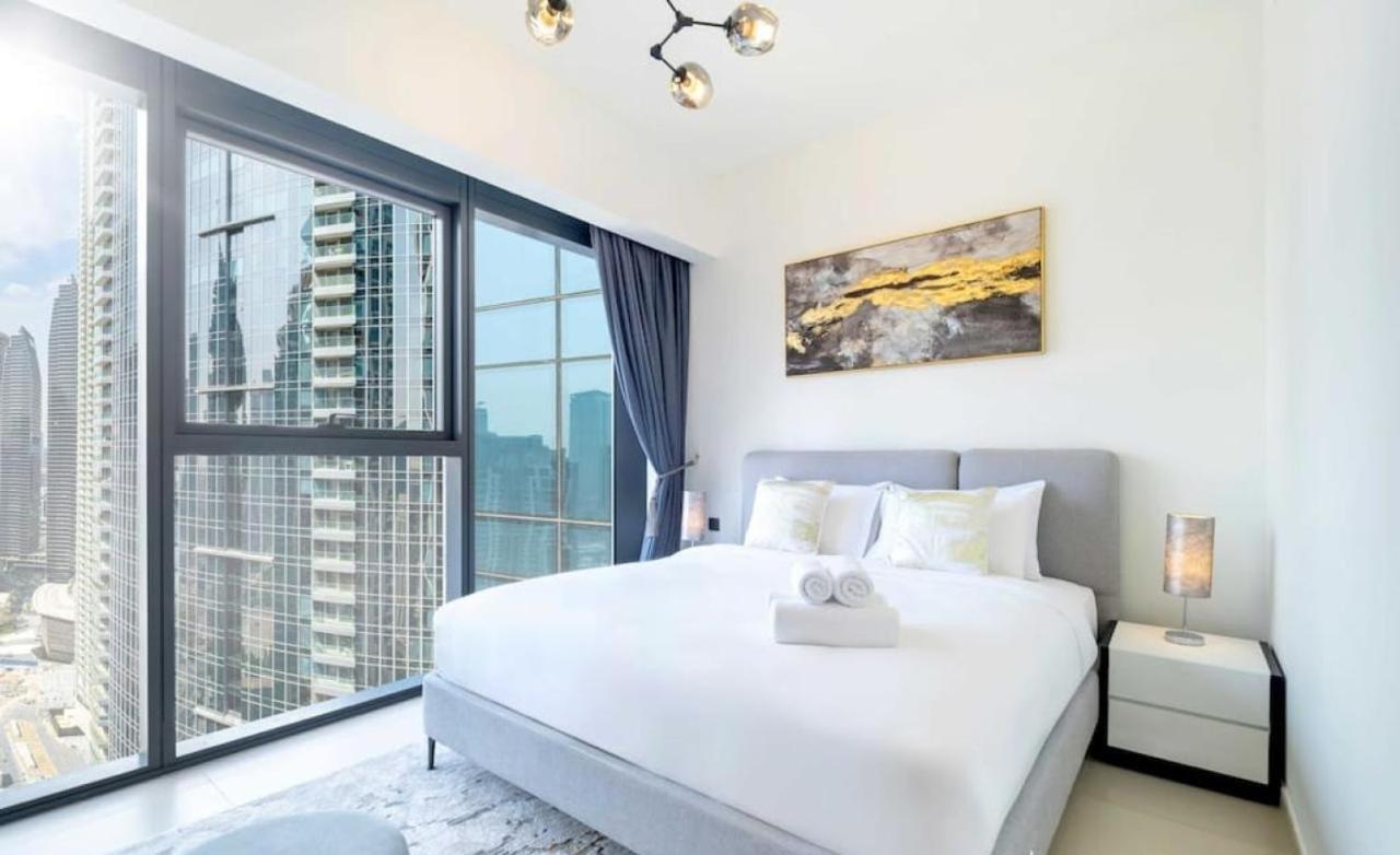 Apartment Vogue 30th Floor Skyline View With Balcony Near To Burj Khailfa And Mall, Act One By Emaar, Downtown Dubai, Sheikh Mohammed Bin Rashid Boulevard Dubai