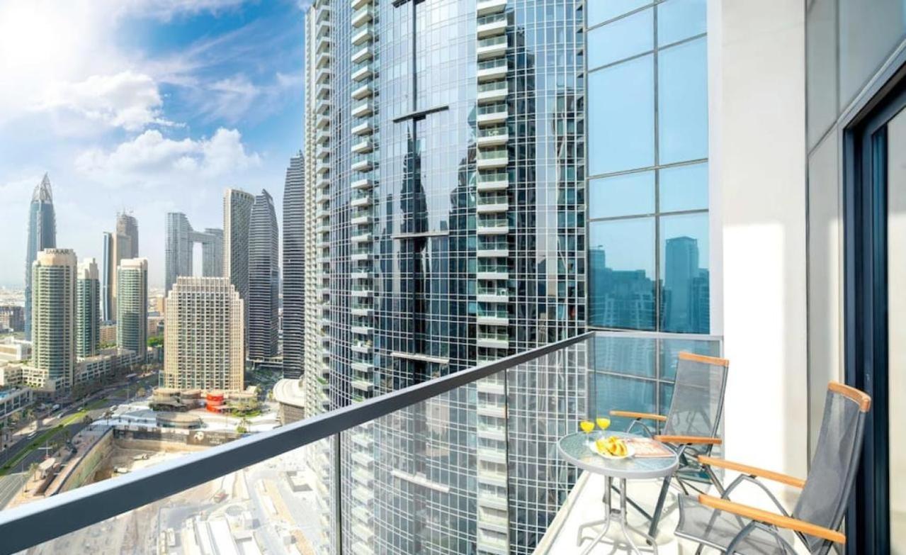 Vogue 30th Floor Skyline View With Balcony Near To Burj Khailfa And Mall, Act One By Emaar, Downtown Dubai, Sheikh Mohammed Bin Rashid Boulevard * Dubai